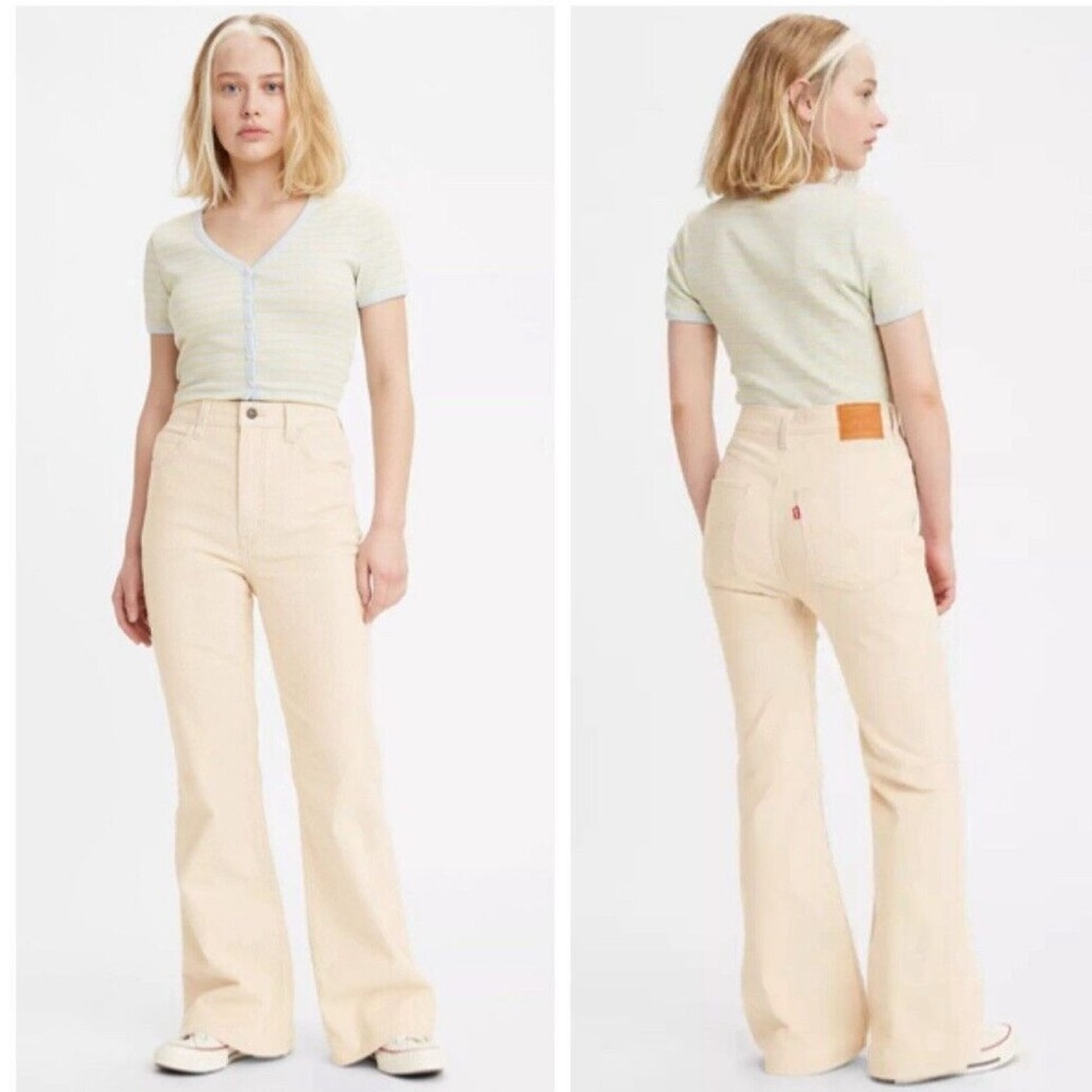 Levi's Cream 70’s High Flare Corduroy